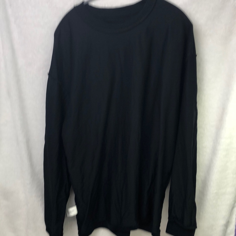 Women’s black shirts